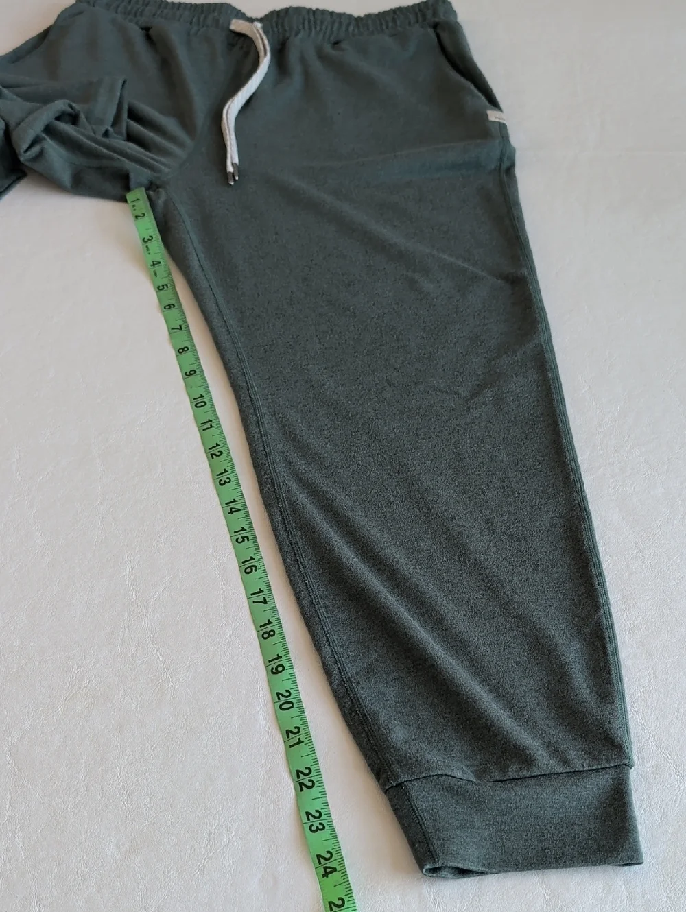 Vuori Performance Jogger in Sage Green Heather Women's Size Medium - Picture 5 of 8